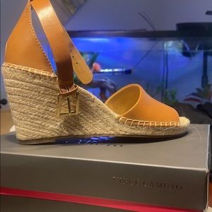 Vince camuto wedge sandals